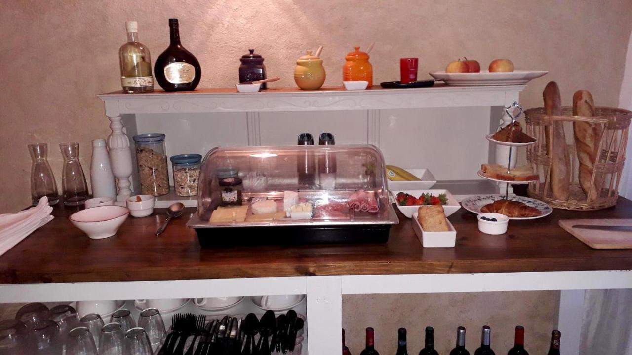 Le Moulin D'Arcas. Bed & Breakfast Premian ภายนอก รูปภาพ