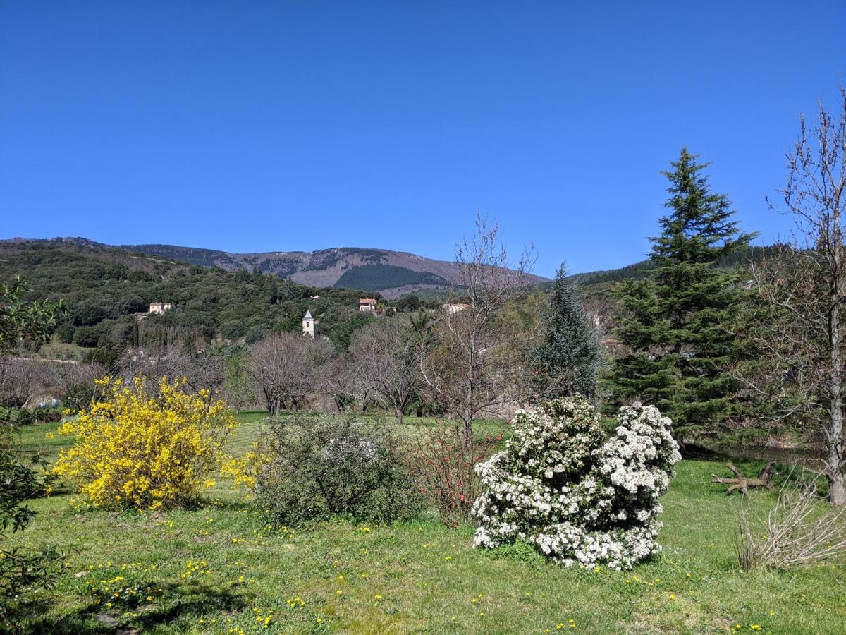 Le Moulin D'Arcas. Bed & Breakfast Premian ภายนอก รูปภาพ
