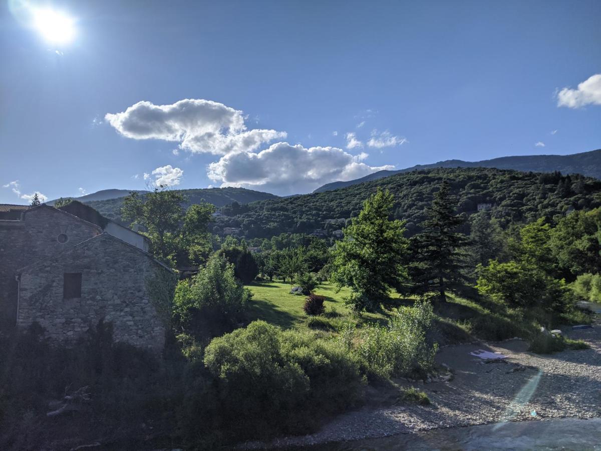 Le Moulin D'Arcas. Bed & Breakfast Premian ภายนอก รูปภาพ