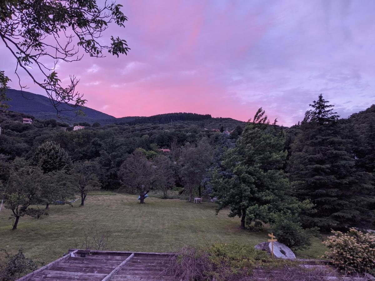 Le Moulin D'Arcas. Bed & Breakfast Premian ภายนอก รูปภาพ