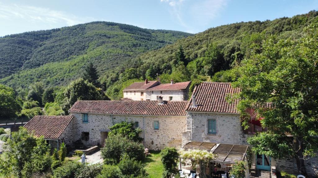 Le Moulin D'Arcas. Bed & Breakfast Premian ภายนอก รูปภาพ
